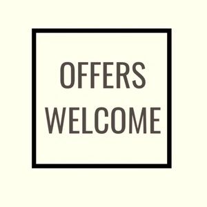 Open to offers and bundles! 🎉😍❤️